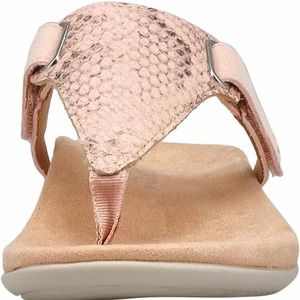 NEW Vionic Wanda Leather T-Strap Supportive Sandal in Blush Snake Size 8.5